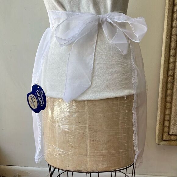 Vintage 1950s/60s Sheer White Lace Apron w/ Floral Embroidery & Pockets NWT - Picture 8 of 11